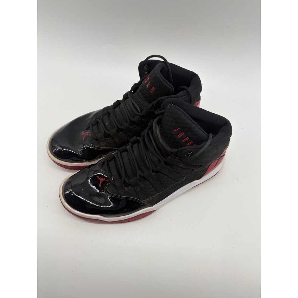 Size 12 Nike Air Jordan Max Aura Black Red Men AQ9084-006